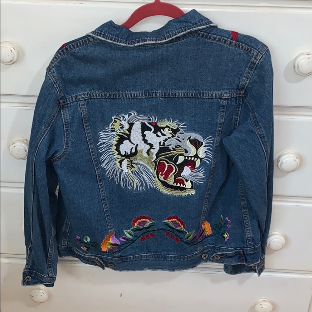 Cool embroidered jean jacket